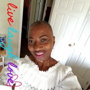 Meet your Posher, Bobbie